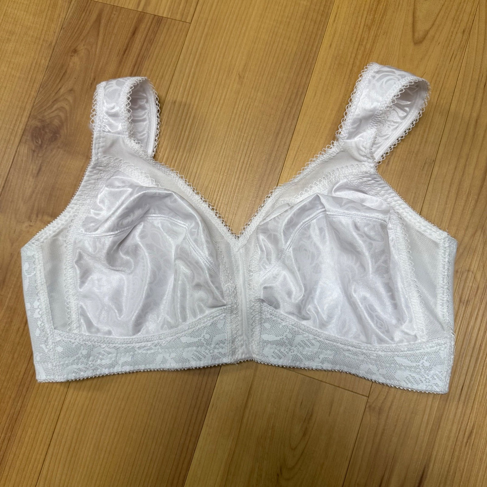 Playtex Women's Sz 38C 18 Hour Ultimate Shoulder Comfort Wirefree Bra, 2801